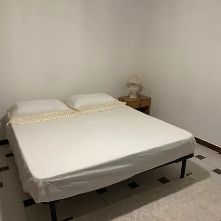 Casa Vacanze Gilli בית הארחה קליארי